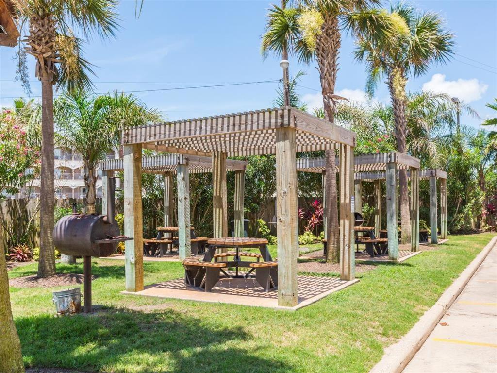 Gypsea Blu Beach Condo Steps To The Beach Galveston Esterno foto